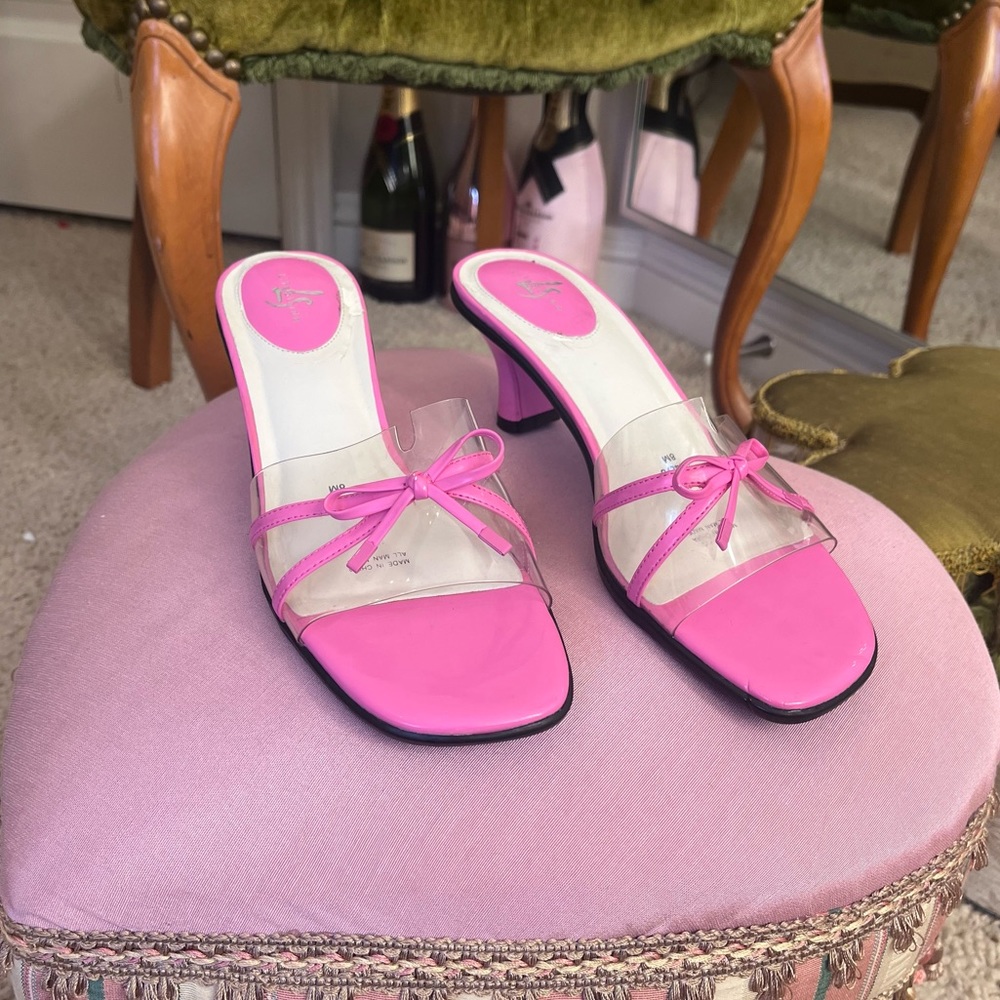 Vintage bubble gum pink Barbie silicone bow kitten heels